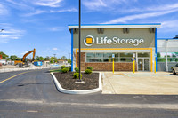 Life Storage 2590 Military Rd Niagara Falls, NY. (2)